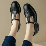Klementyna | Eleganckie buty z paskiem w literę T