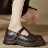 Luiza | Buty vintage z paskiem w literę T