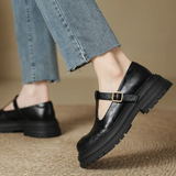 Luiza | Buty vintage z paskiem w literę T