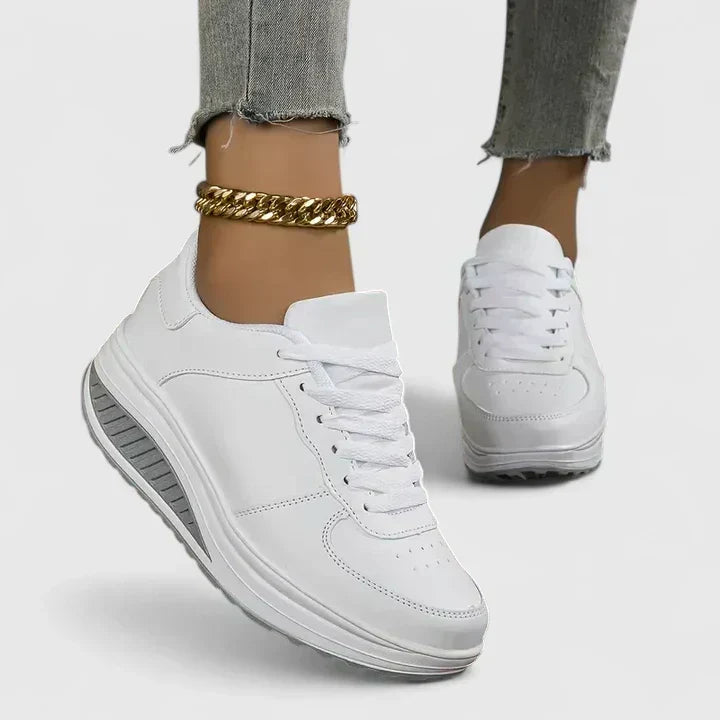 Władysława | Ortopedyczne sneakersy w bieli i czerni